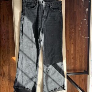 Women's Black Frayed Hem Cropped Jeans